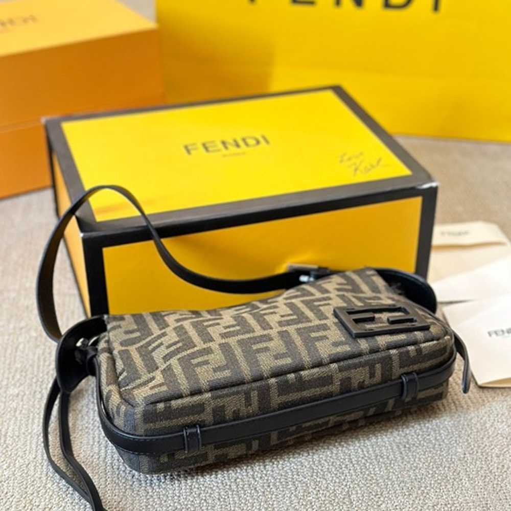 fendi BAG(no box) - image 2