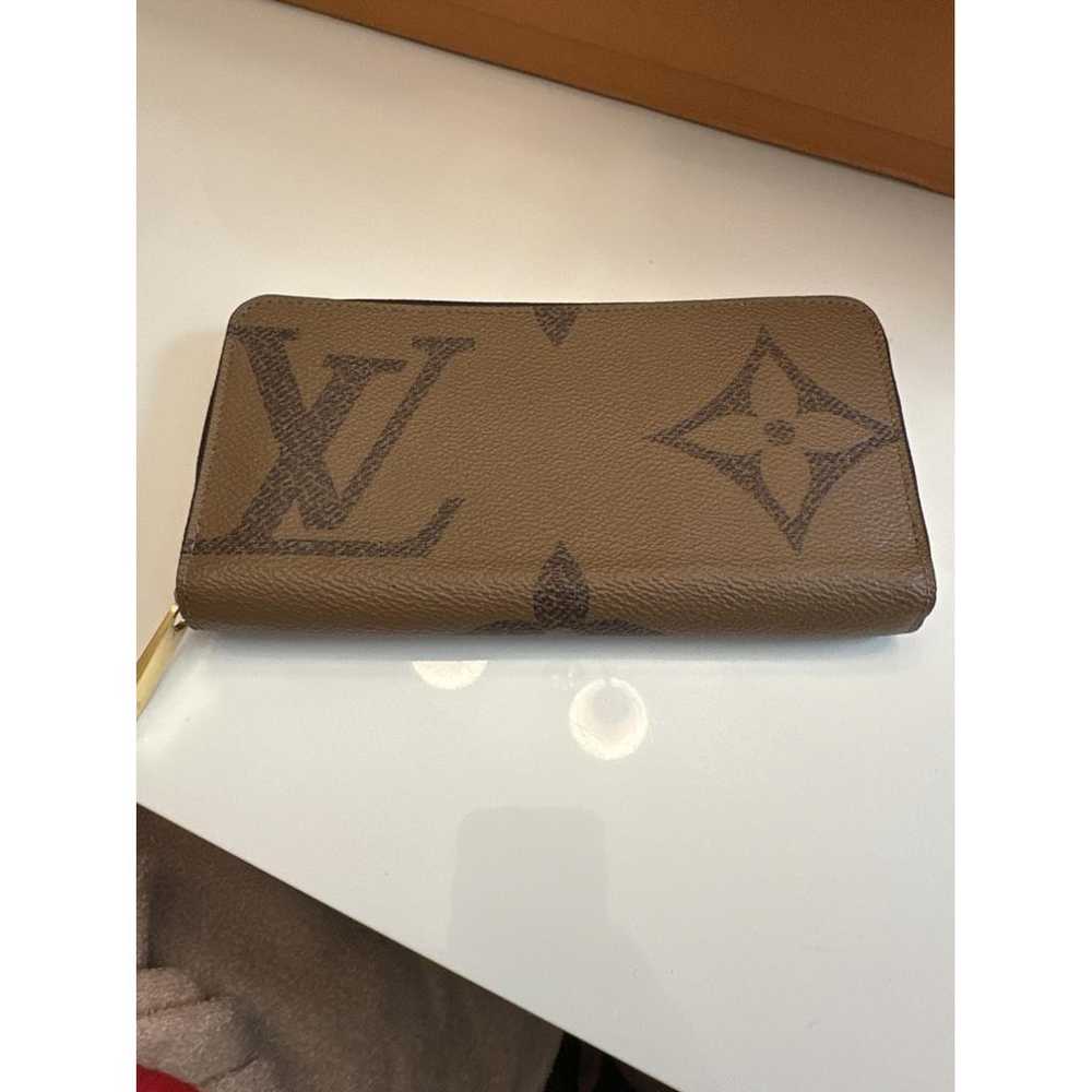 Louis Vuitton Zippy leather wallet - image 12