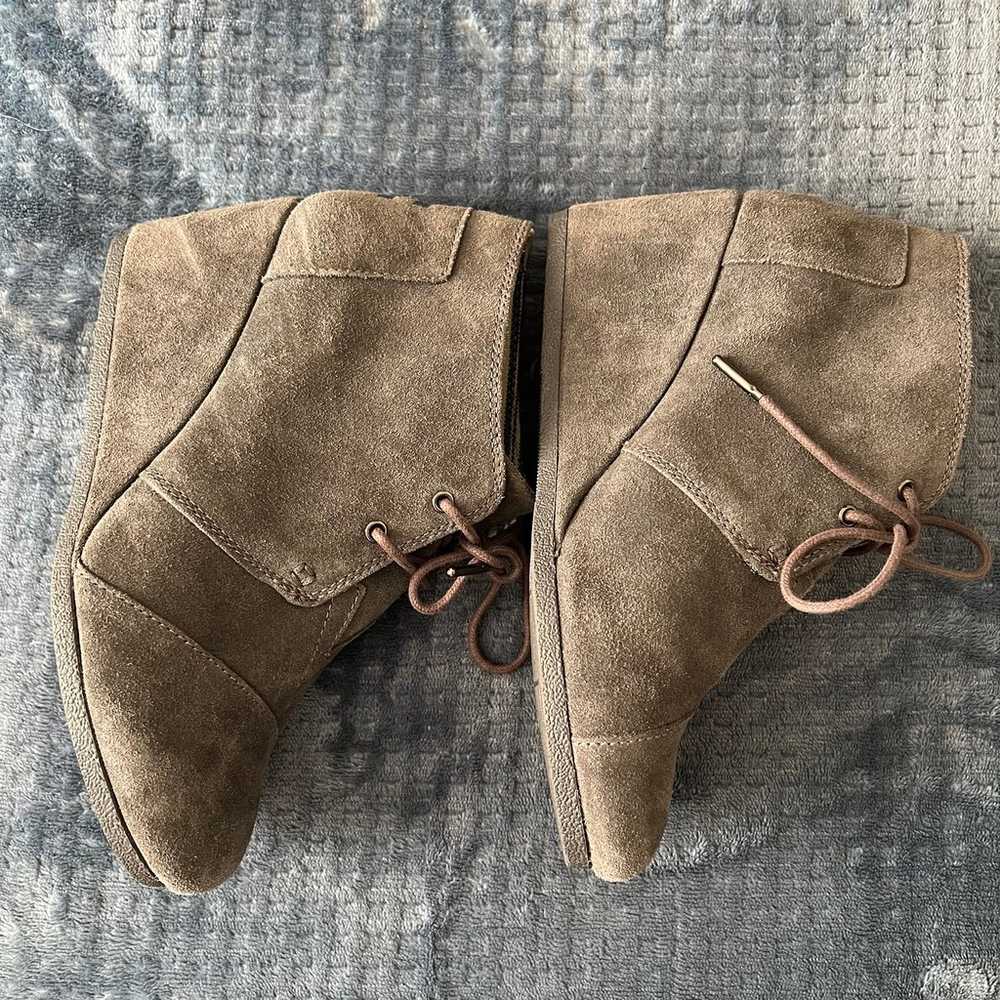 Toms size 9 gray suede wedge heel Booties - image 6