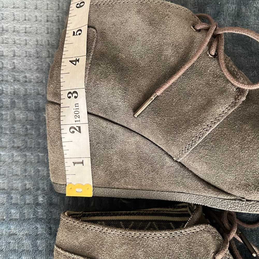 Toms size 9 gray suede wedge heel Booties - image 7