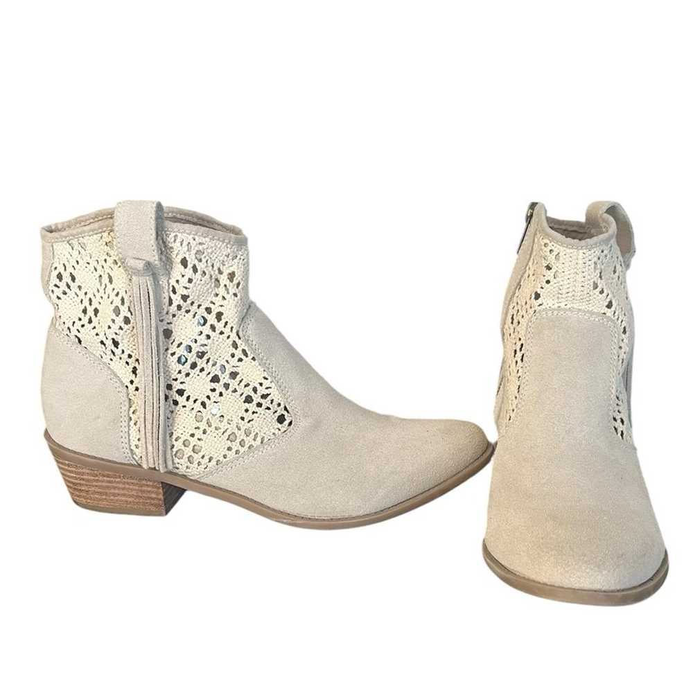 AMERICAN EAGLE Suede & Crochet Lace Ankle Boots T… - image 3