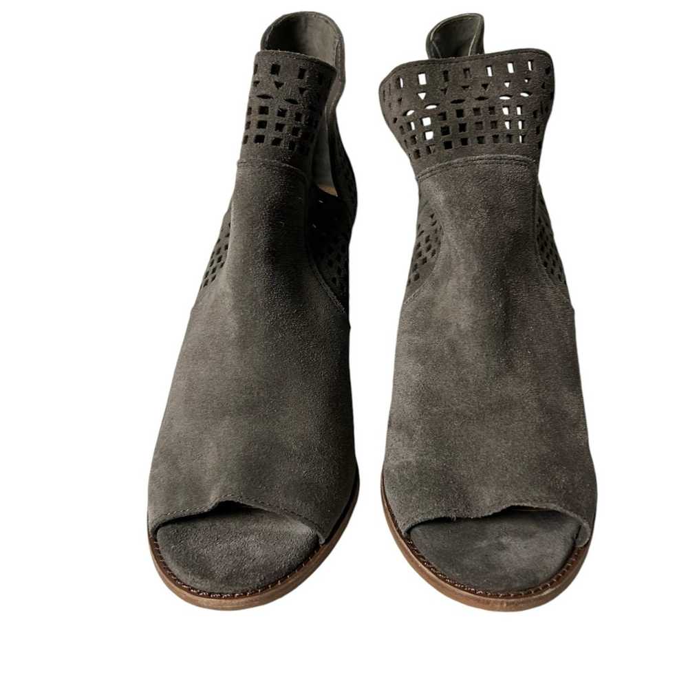 GB Gianni Bini Ankle Booties Gray Suede Perforate… - image 2