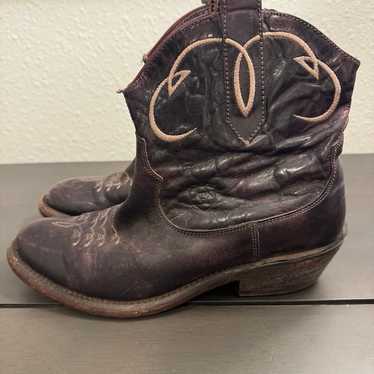 Ariat booties boots