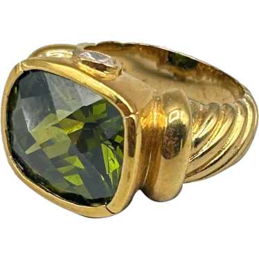 Vintage Gold Tone Cocktail Ring Size 6.5 with Gre… - image 1