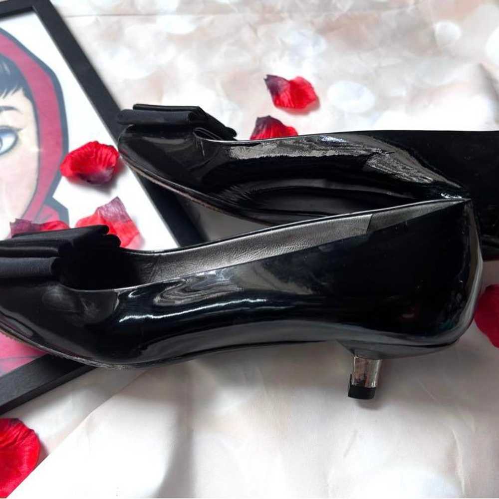 Prada ✨ Open-toe bow pumps in patent leather - image 5