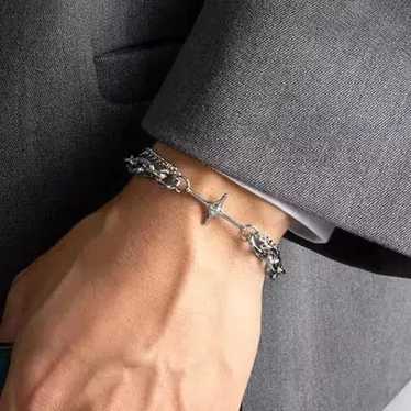 Chain × Jewelry × Streetwear Chrome Silver Cross B