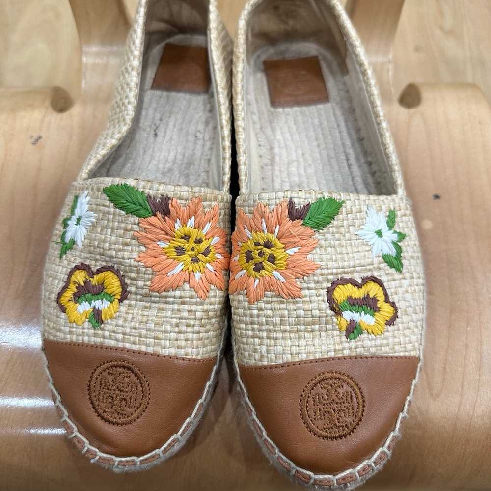 Tory Burch Floral Embroidered Straw Espadrilles -… - image 2