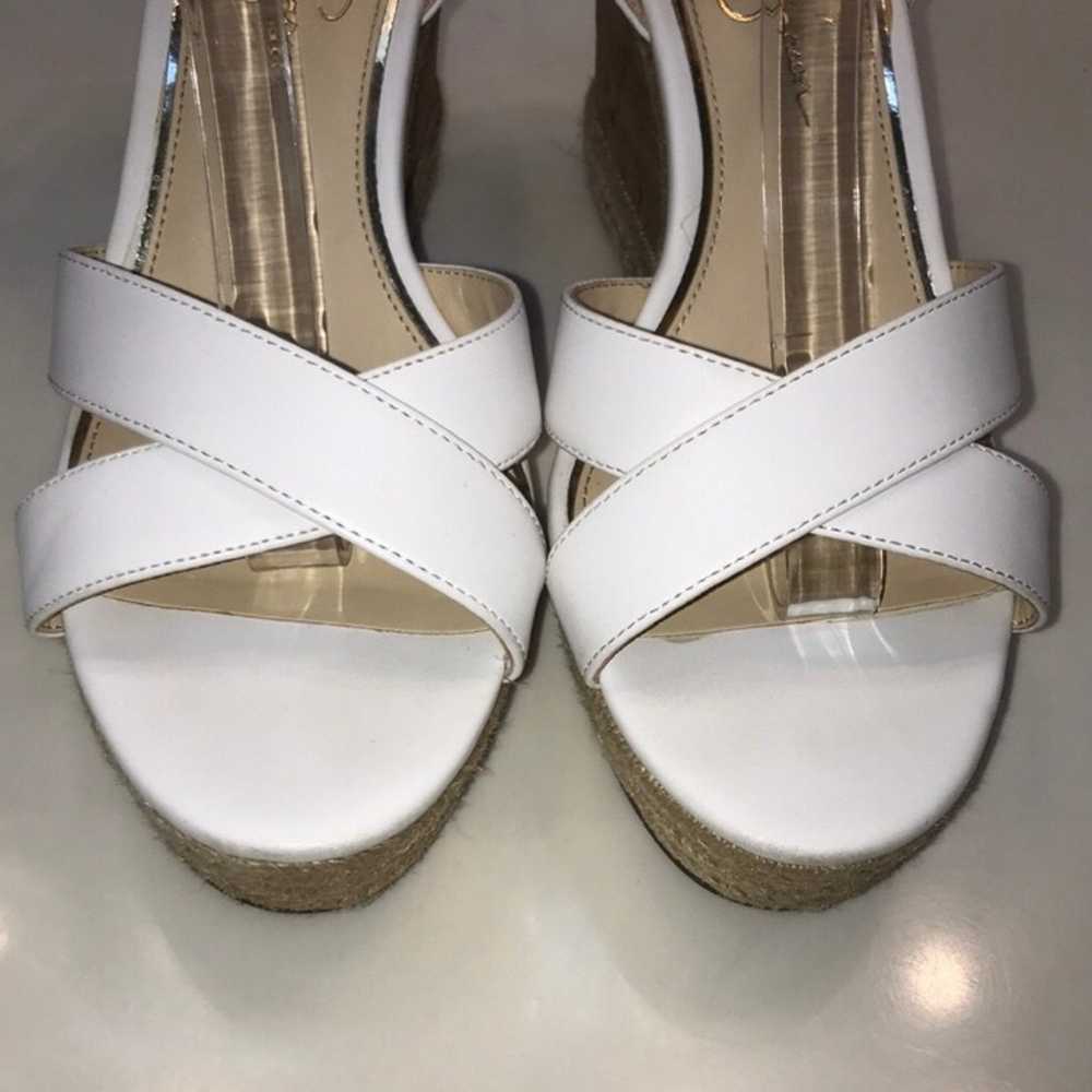 Jessica Simpson Women’s Mallika White Crossover O… - image 3