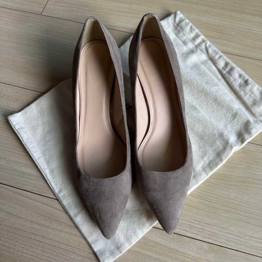 J.CREW Suede Heels 25.5cm - image 3