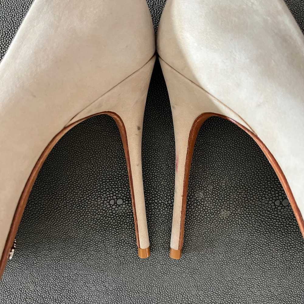 Schutz Lou Beige Suede Pointed Toe Pumps Sz 11 - image 8