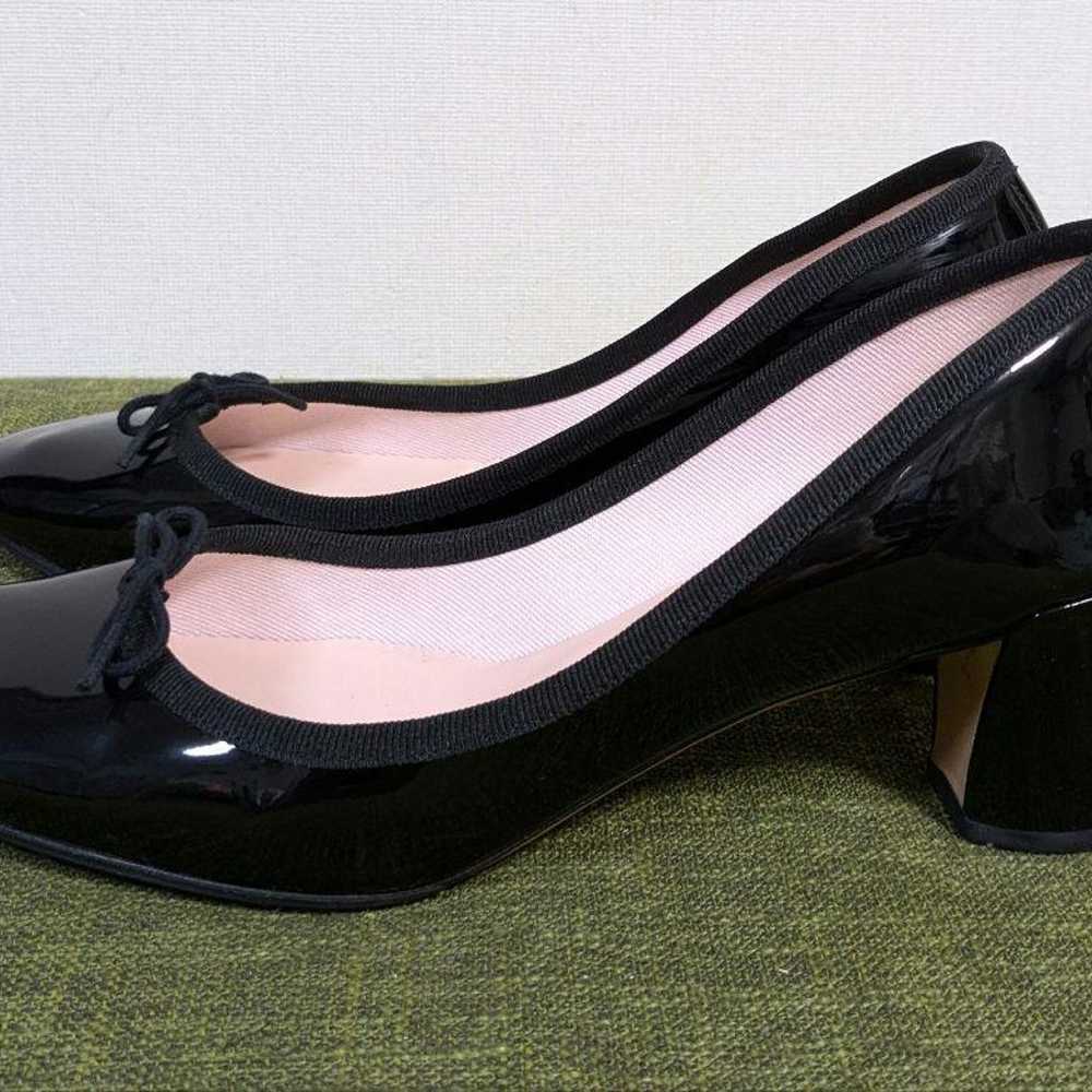 【Excellent Condition】Repetto Heel Enamel Pumps Bl… - image 4