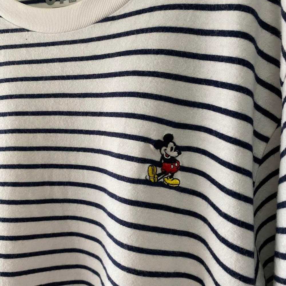 Uniqlo [M] T-shirt, design T-shirt, Disney, borde… - image 8