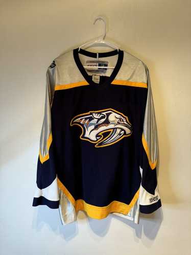 Ccm Vintage Nashville Predators CCM NHL Hockey Jer