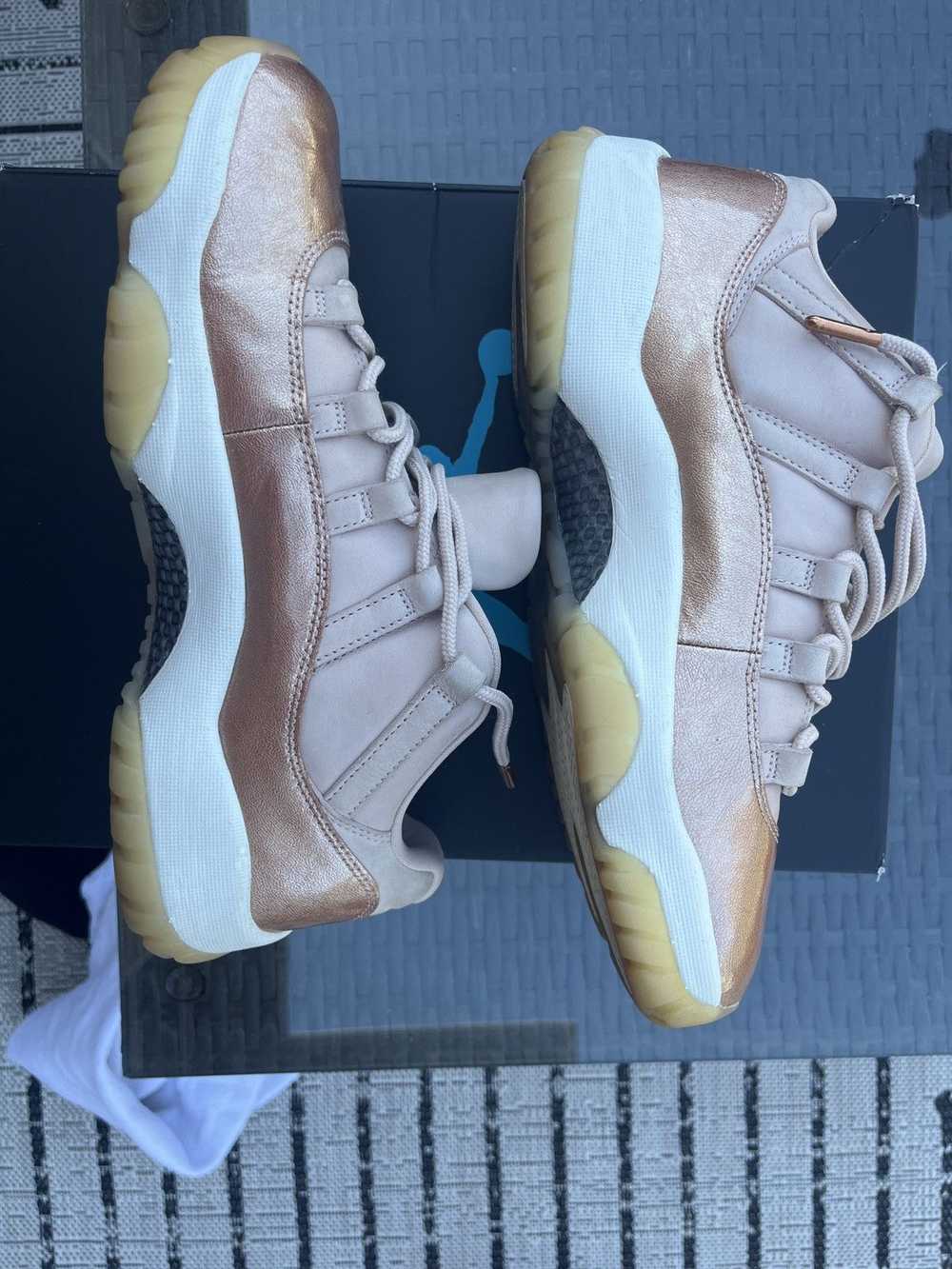 Jordan Brand Rose gold 11s - image 4