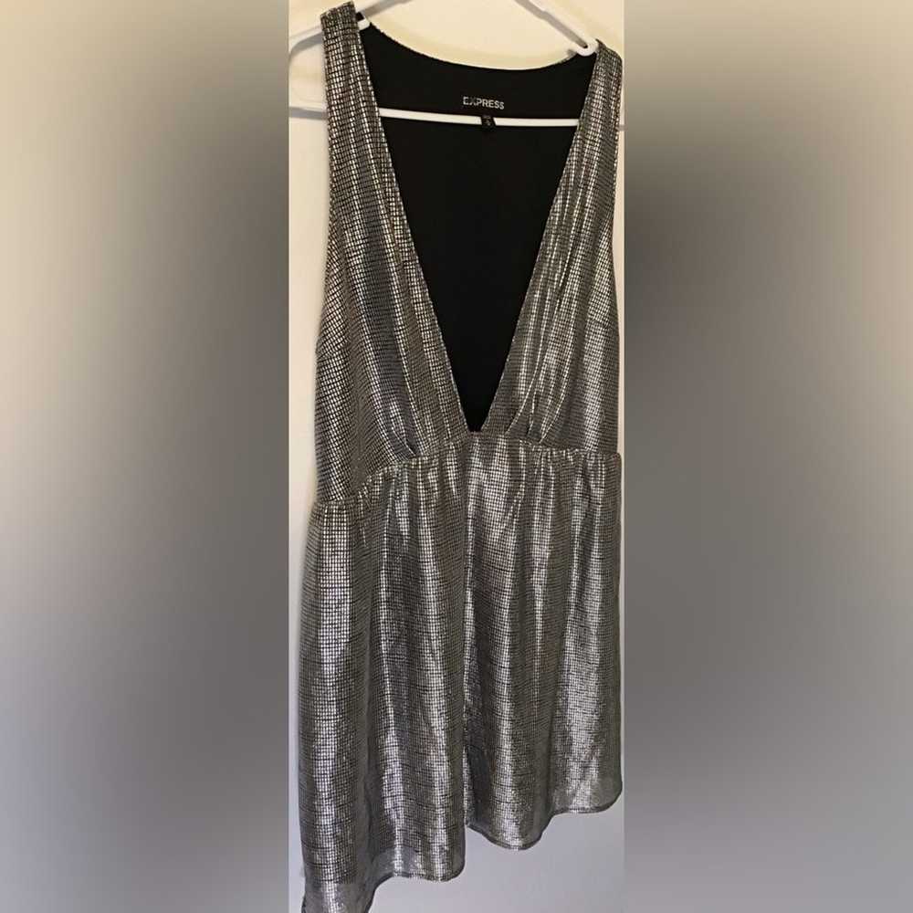 Express silver dress size medium - image 6