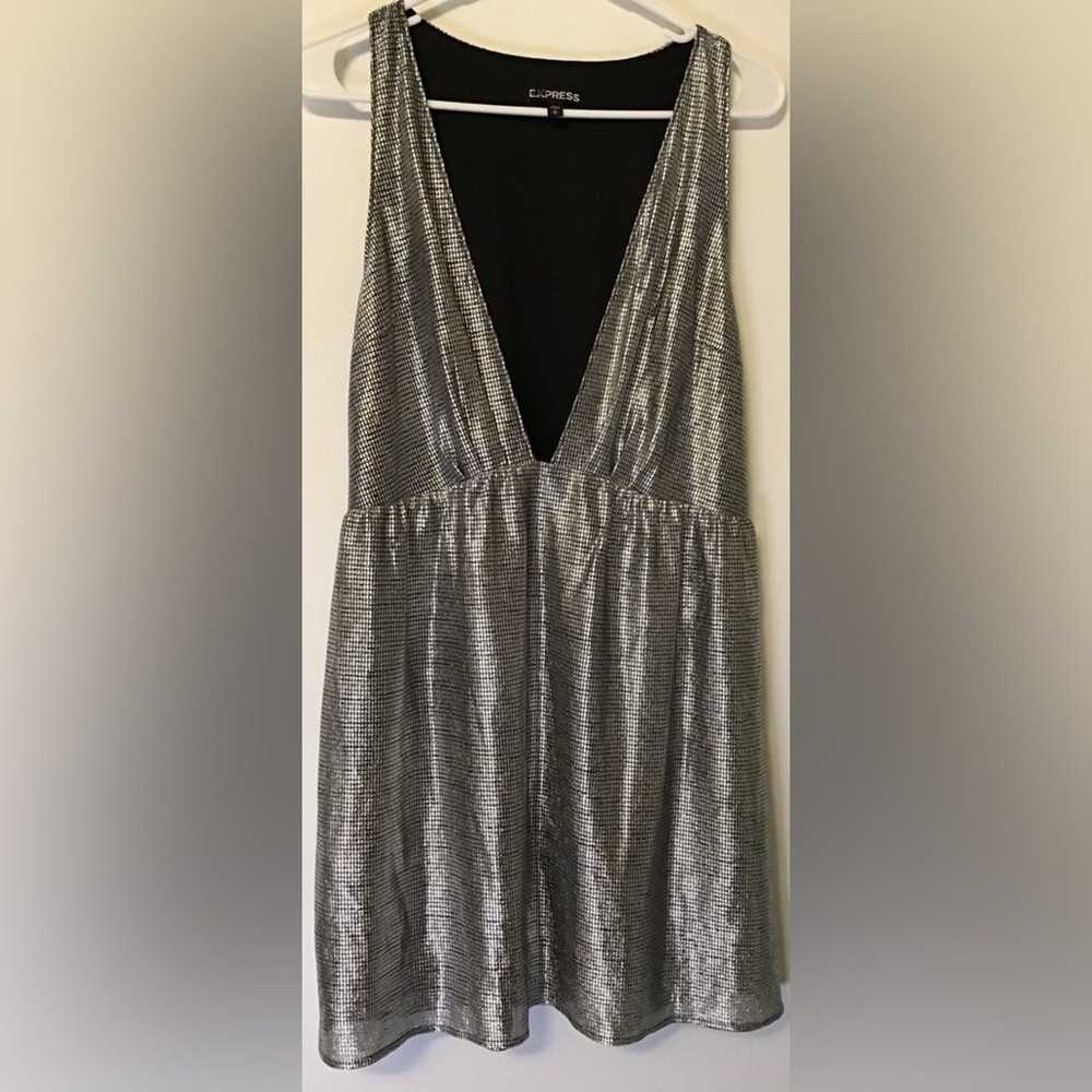 Express silver dress size medium - image 7