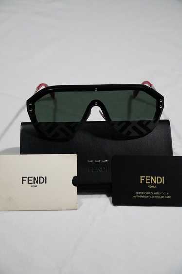 Fendi Fendi fabulous shield FF sunglasses black si