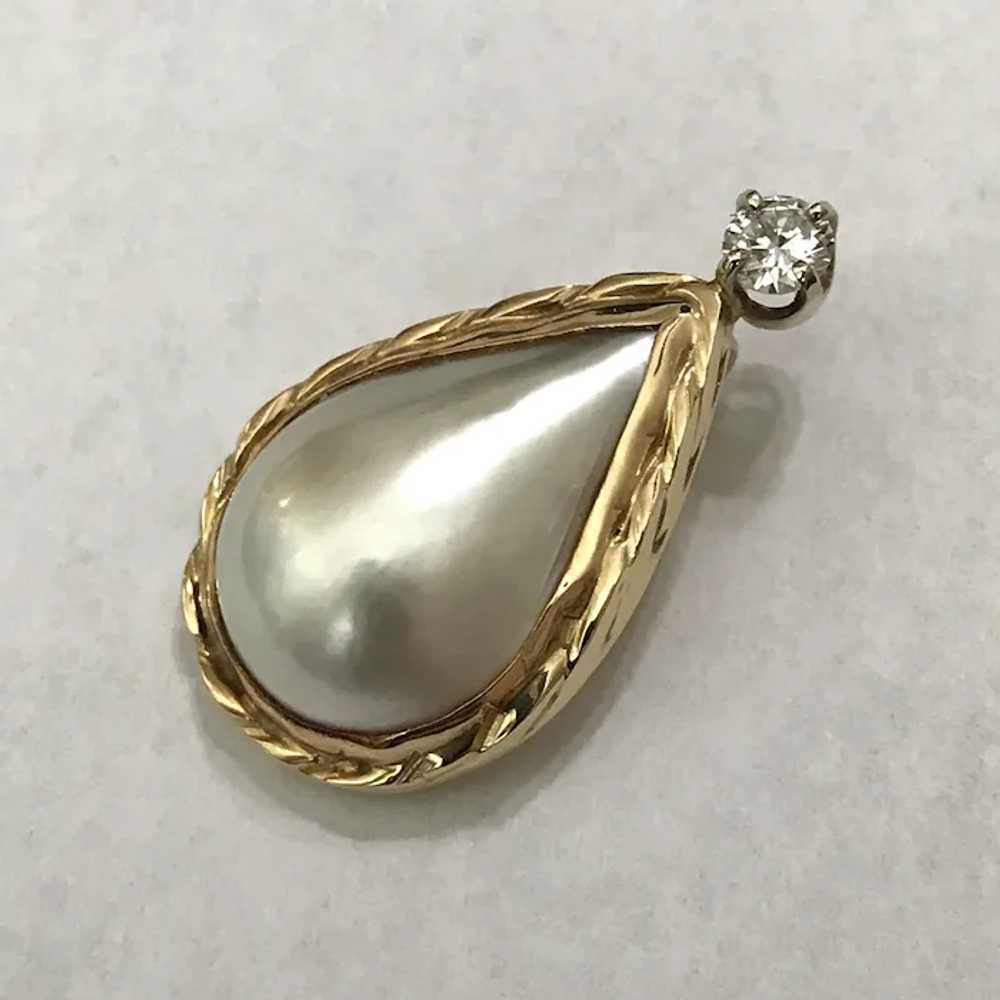 Gorgeous! 14K YG Mabe Pearl and Diamond Pendant - image 12