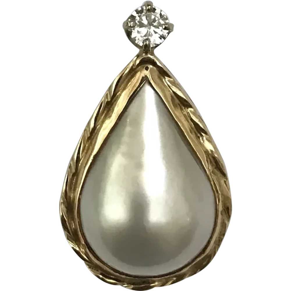 Gorgeous! 14K YG Mabe Pearl and Diamond Pendant - image 1