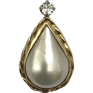 Gorgeous! 14K YG Mabe Pearl and Diamond Pendant - image 1