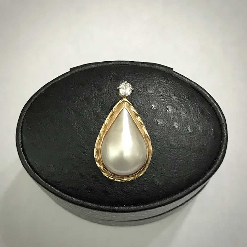 Gorgeous! 14K YG Mabe Pearl and Diamond Pendant - image 7