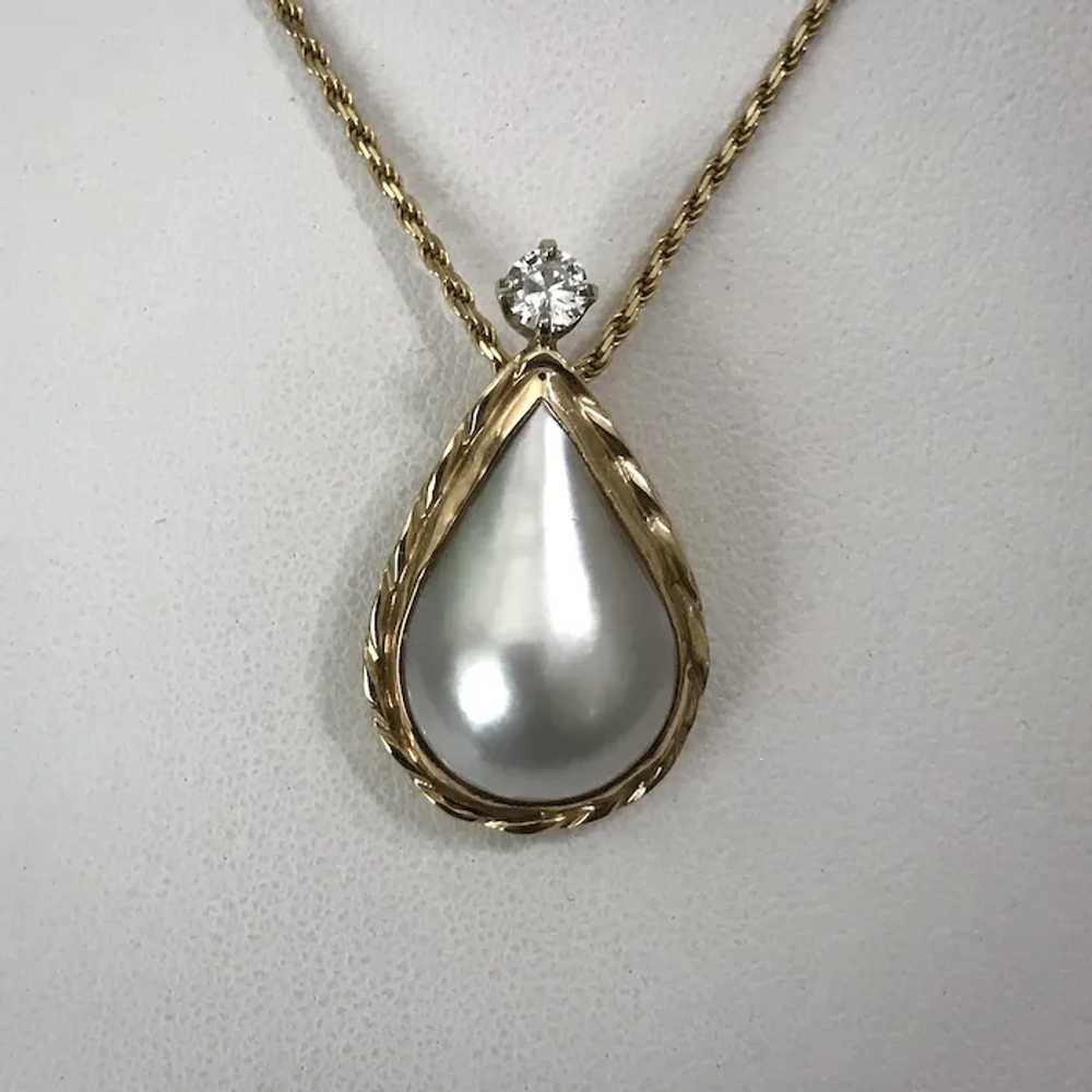 Gorgeous! 14K YG Mabe Pearl and Diamond Pendant - image 9