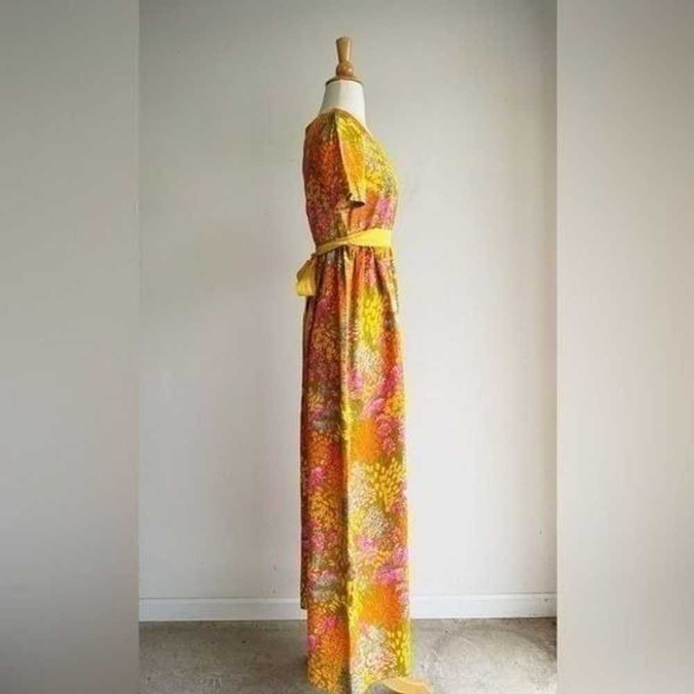 60's VINTAGE | Orange Floral Babydoll Maxi Dress … - image 4