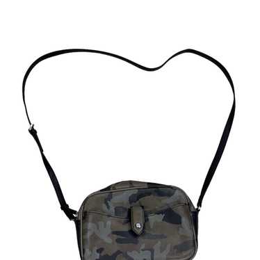 G Iii G. I. I. I. Crossbody Leather Purse Camoufla