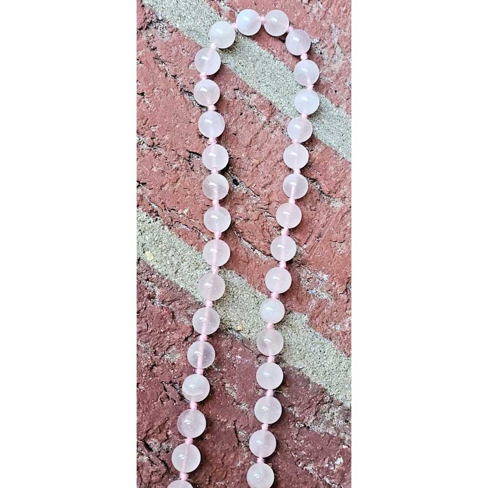 VINTAGE 32" HAND KNOTTED ROSE QUARTZ & HAND-PAINT… - image 4