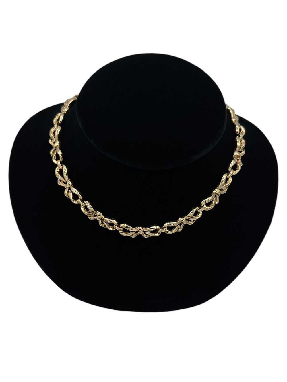 Trifari Gold Ribbon Bow Link Collar Necklace - image 2