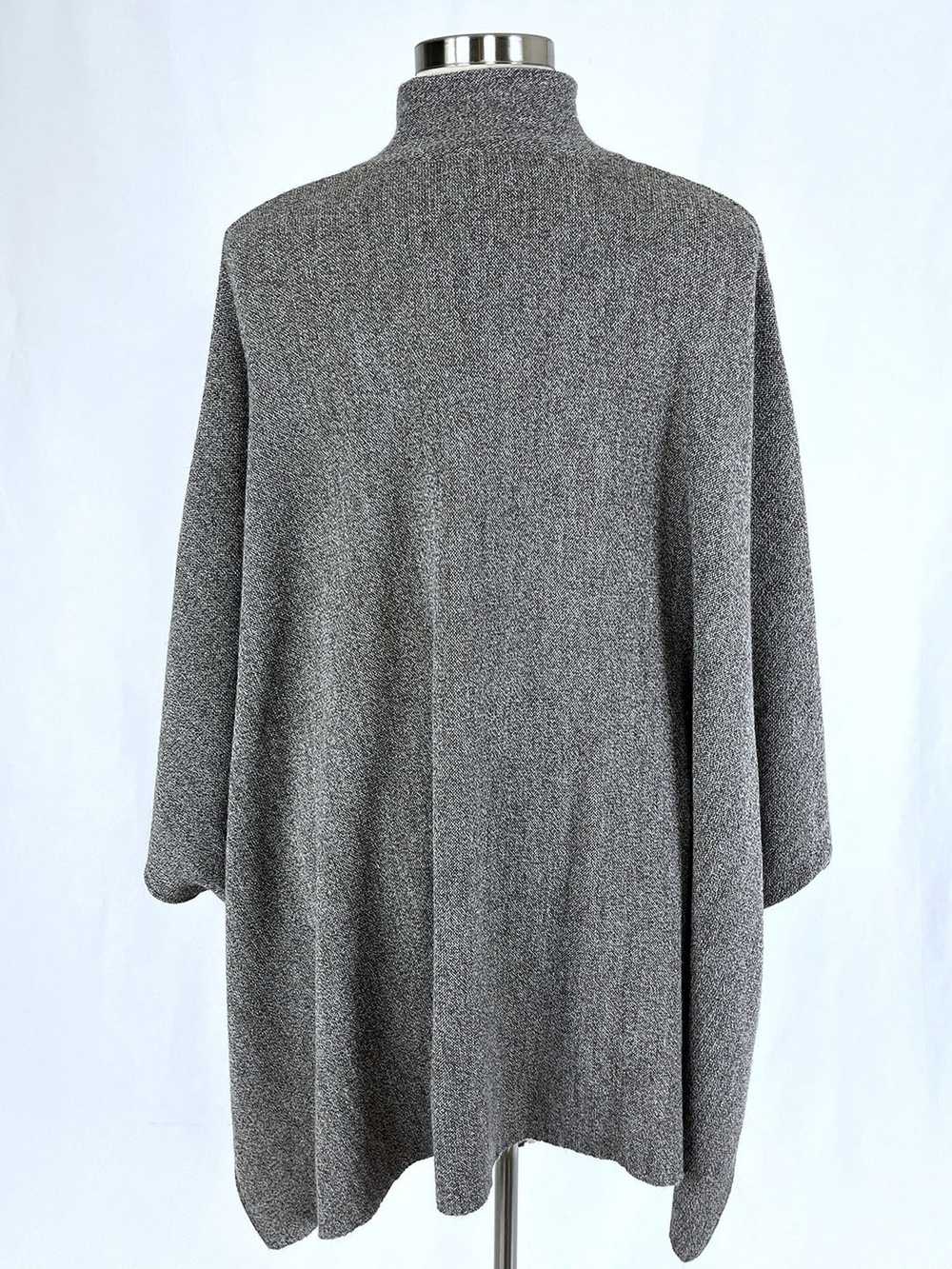 Beyond Threads Size Open Ash Gray Poncho NWT - image 4