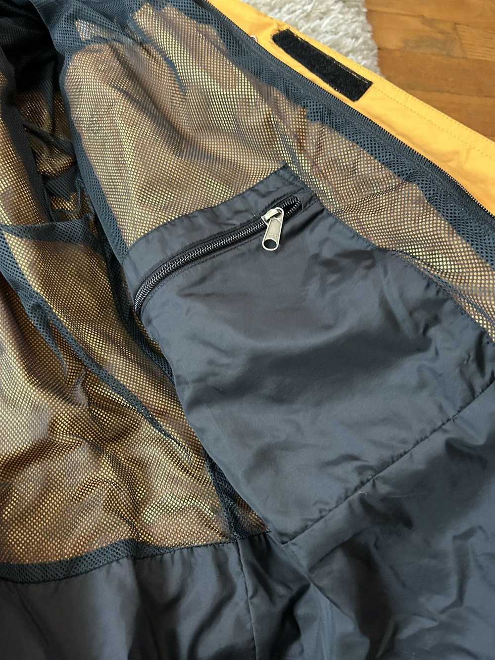 The North Face × Vintage Vintage Black and Yellow… - image 7