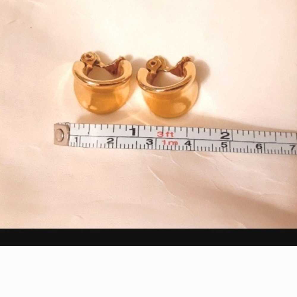 Vintage Monet Goldtone Earrings - image 2