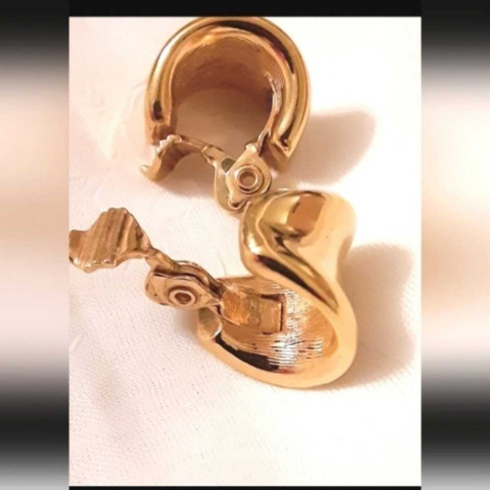 Vintage Monet Goldtone Earrings - image 3