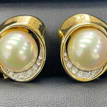 Balmain Paris Vintage Faux 2024 Pearl Drop Clip-On Earrings