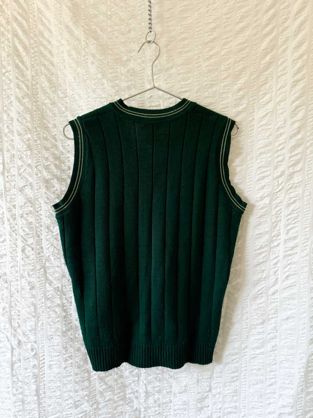 70s forest green knit vest - image 3