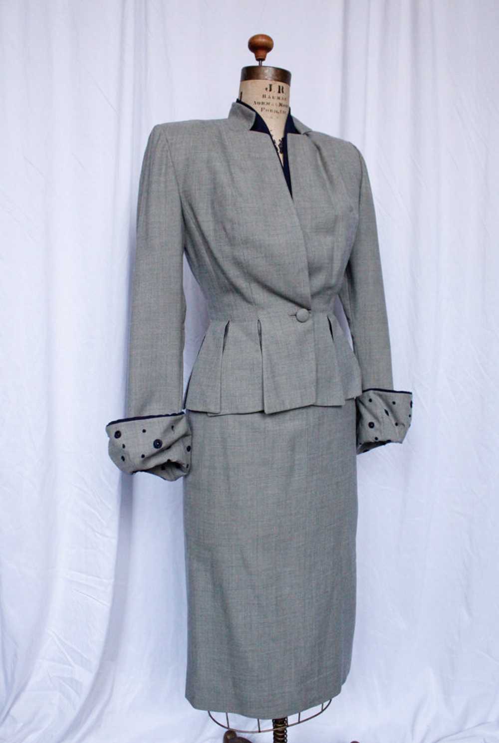 1950s Rare & Stunning Lilli Ann Hourglass Suit - … - image 2