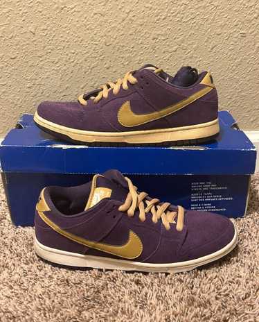 Nike crown royal sb dunks best sale