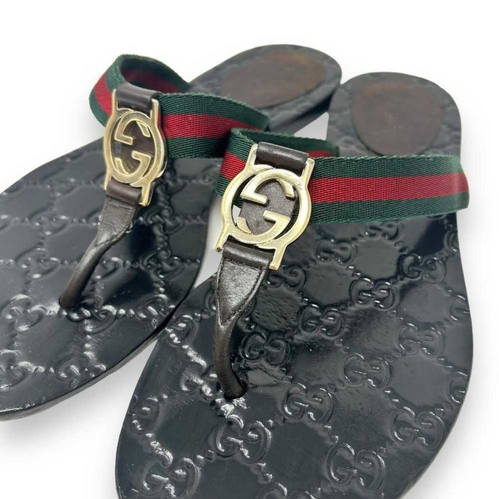 Gucci Double G leather sandal - image 5