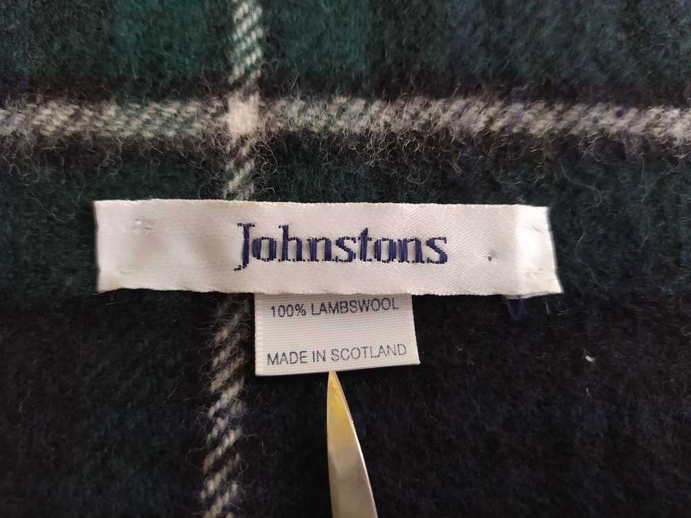 Johnstons Of Elgin × Luxury Dark tartan wool scar… - image 5