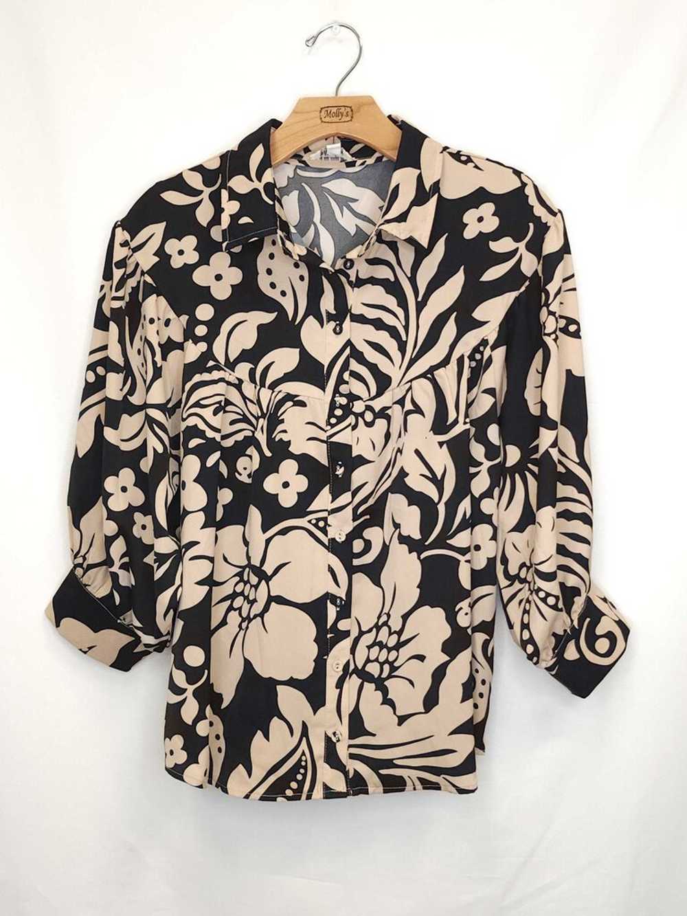 Umgee Long Sleeve Top - image 1