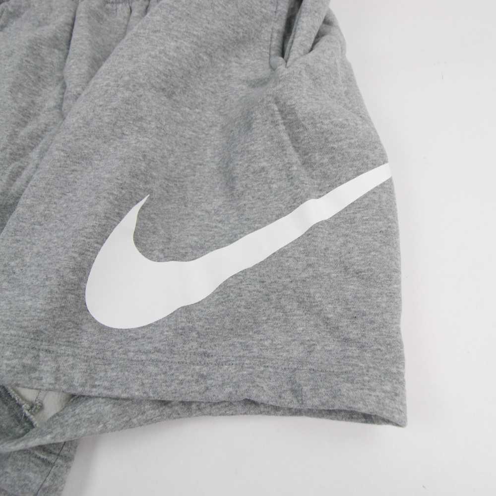 Nike Athletic Shorts Men's Gray/Heather Used - image 4