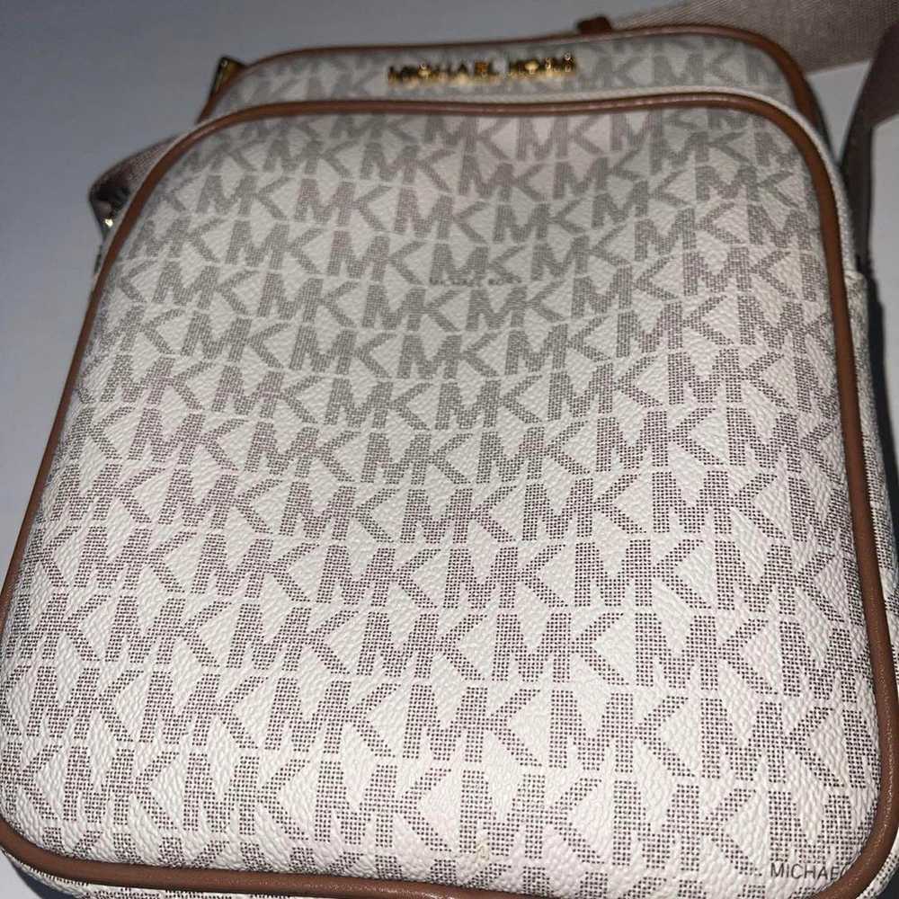 MICHAEL KORS MK Logo Print Shoulder Bag Vanilla - image 2