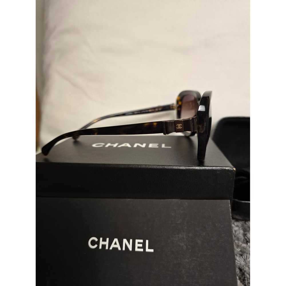 Chanel Oversized sunglasses - image 9