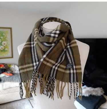 Burberry Vintage Burberrys scarf