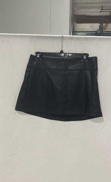 NWT Garage Womens Black Faux Leather Side Zip Athl