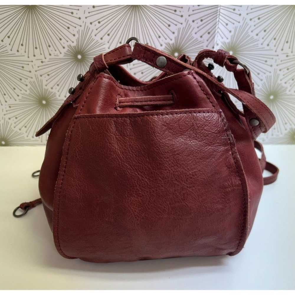 Vintage HOBO International red leather bucket bag. - image 3