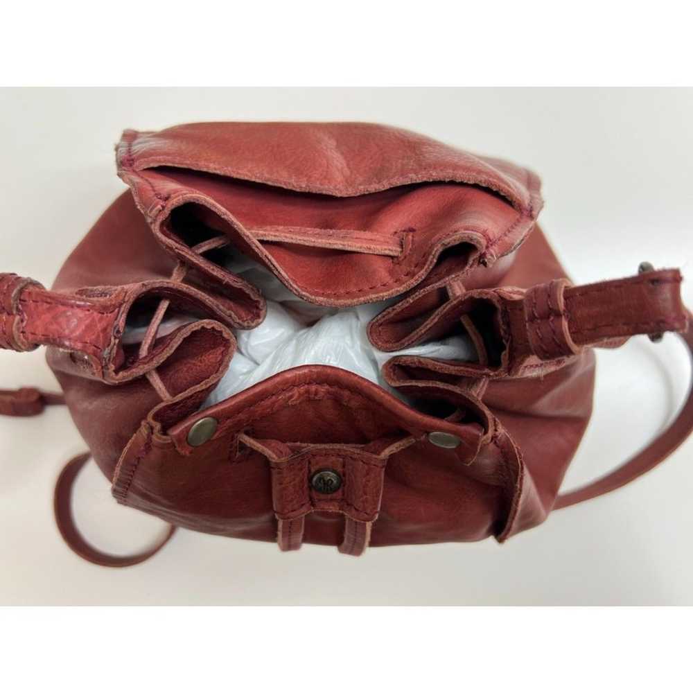 Vintage HOBO International red leather bucket bag. - image 9