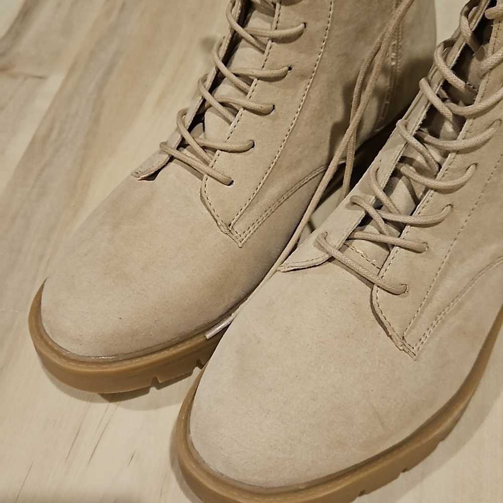 NEW! LOFT Vegan Suede Ivory Tan Lace Up Combat Bo… - image 5