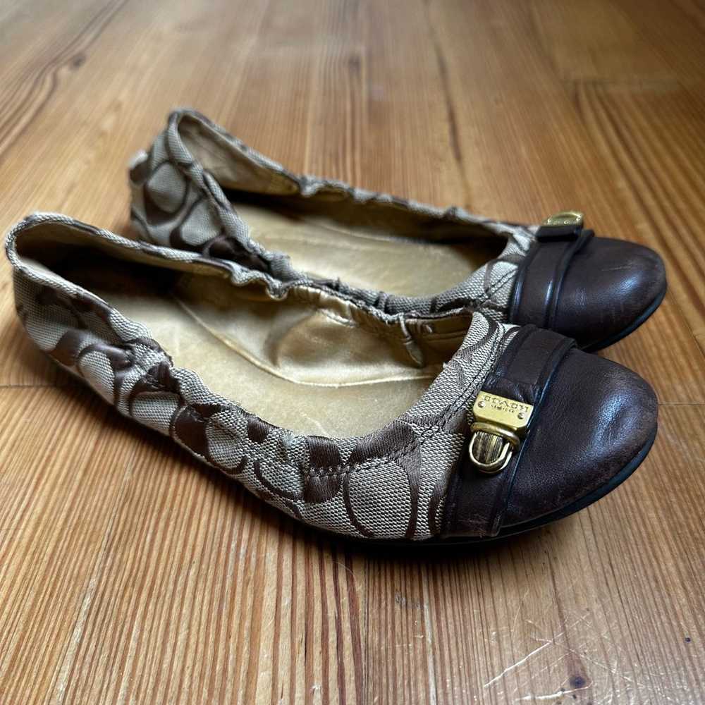 Coach Delphine brown signature C ballet flats SIZ… - image 1